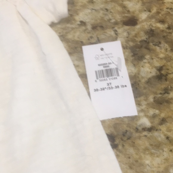 Old Navy Girls Top NEW Size 3T S/S cream color Dress With Cutout Crochet Design - Picture 3 of 8